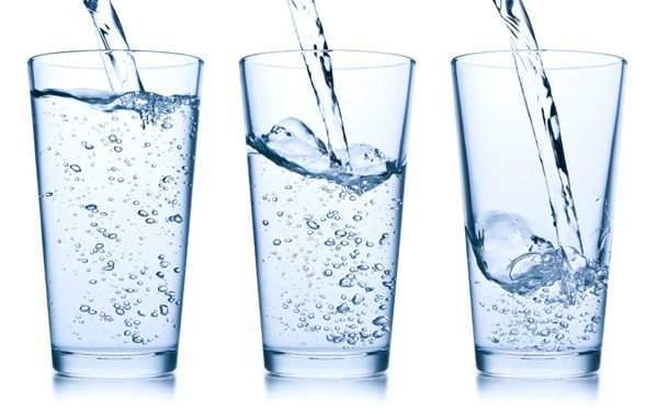 perdere perso bevendo acqua